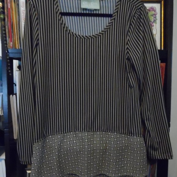 CAMILLE & COMPANY SZ MED. TOP - Picture 1 of 4